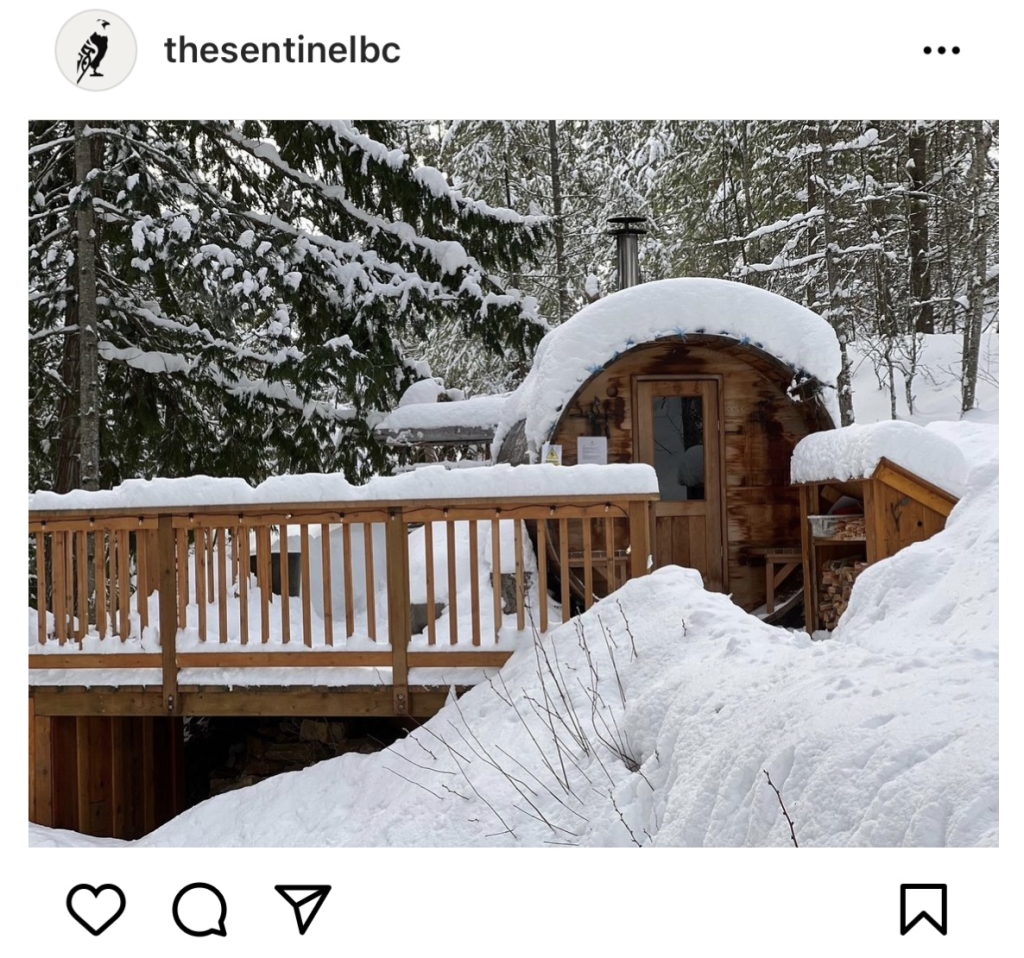 cedar hot tub in the snow