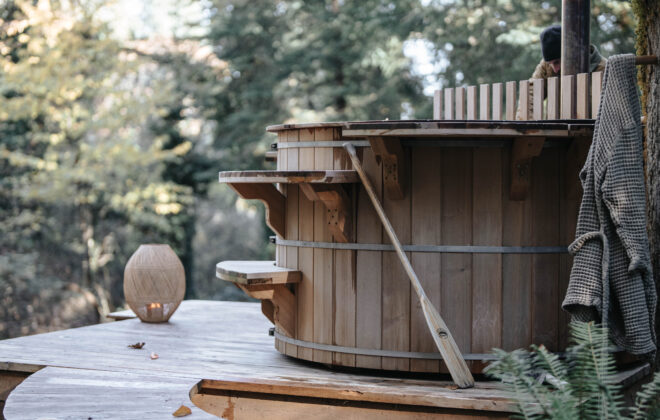 cedar hot tub